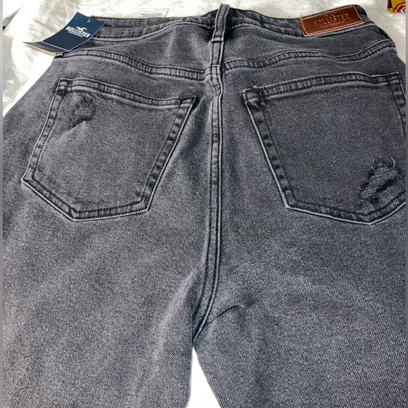 ULTRA HIGH-RISE RIPPED BLACK VINTAGE ANKLE STRAIGHT JEANS Size 3R. W26 Length 27 - Picture 4 of 8